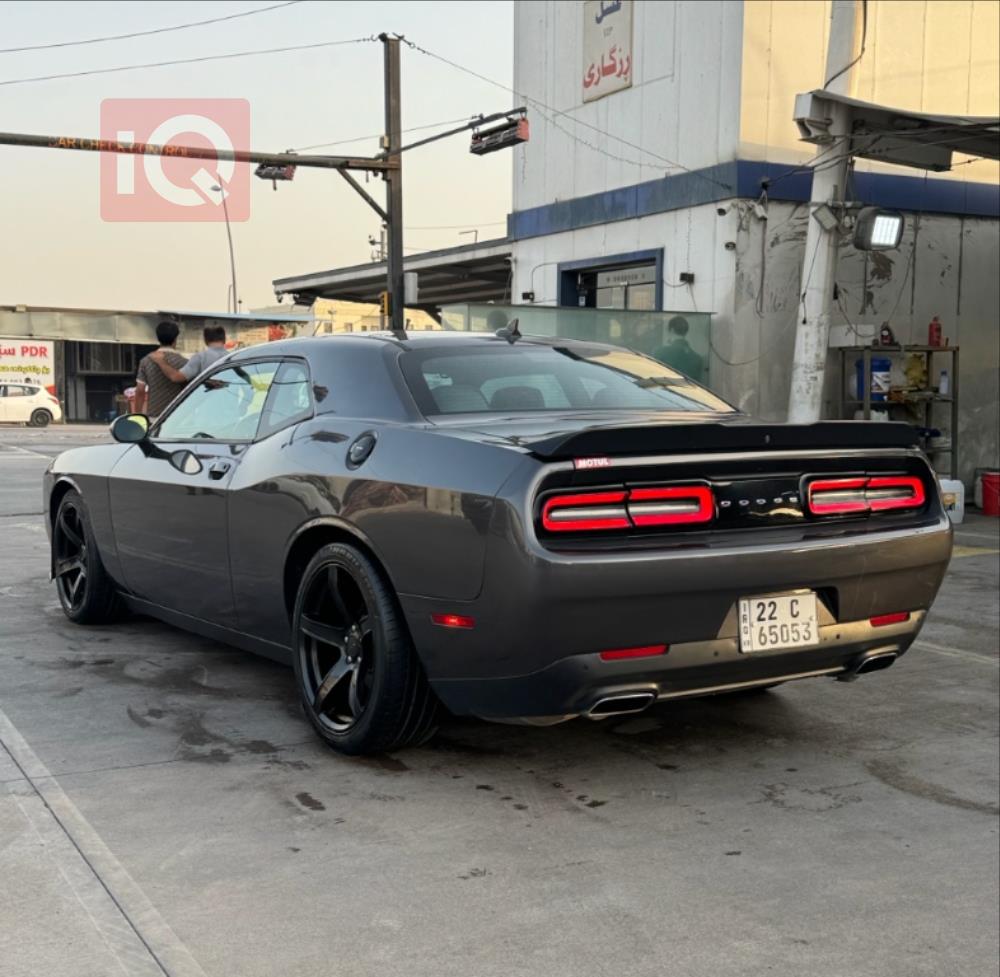 Dodge Challenger